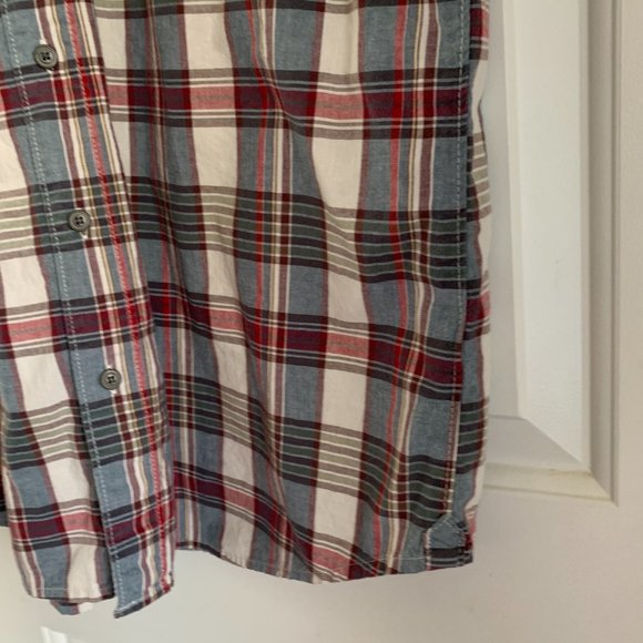 Old Navy Fitted Men's Button Shirt - Picture 4 of 6